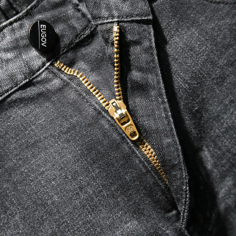 Men's casual jeans.